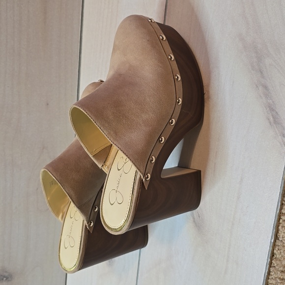 Jessica Simpson Platform Clogs - Picture 6 of 7